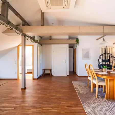 Altbau In Bahnhofsnaehe Mit Heimkino & Terrasse Appartement *